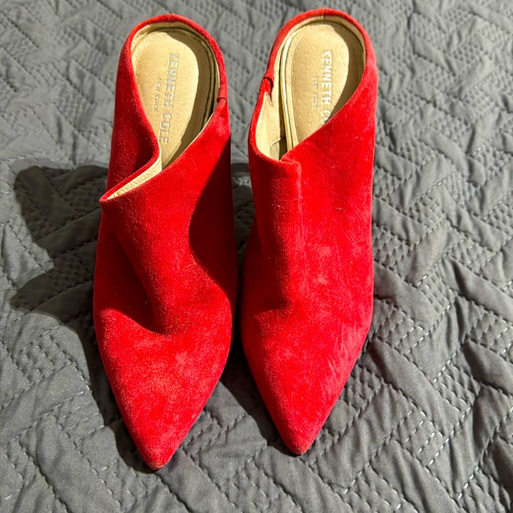 🔥 Red SUEDE Mules. Worn 1 time inside